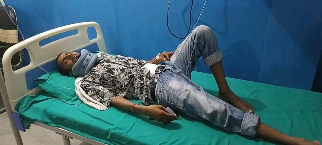 Illegal sand excavators attack and injure journalist Yadav for reporting